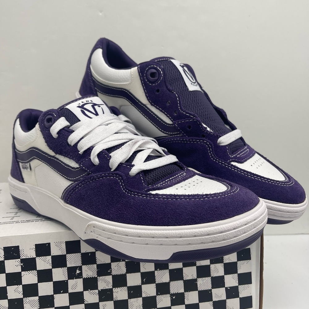 Vans Men's Purple and White Skate Rowan 2
Purple
VN000D3SPRP Sneakers - Picture 4 of 16